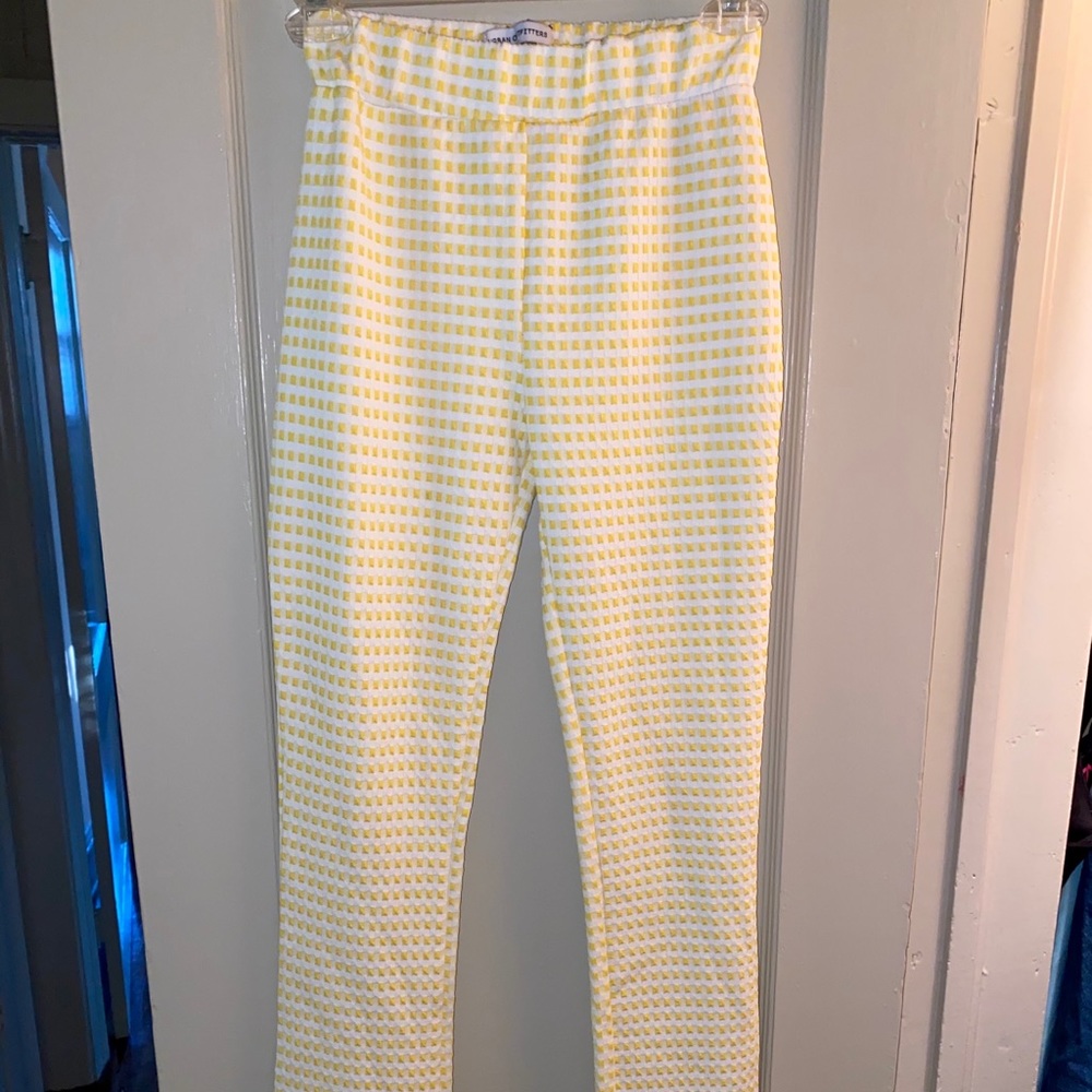 urban outfitters yellow funky pants 🤍🌼
